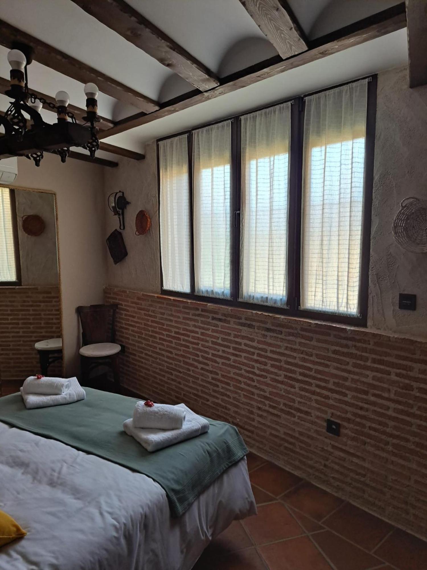 Casa Rural La Bodega, Ofrece Cata De Vino Gratis Horche Εξωτερικό φωτογραφία